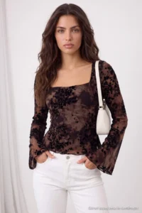 TRENDYOLMİLLA Brown Floral Fitted Square Neck Spanish Arm Tulle Knitting Blouse