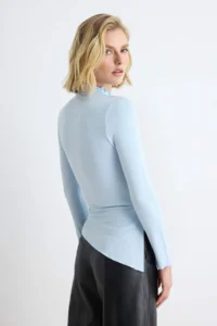 TRENDYOLMİLLA BLUE Plain Fitted High Neck Asymmetric Viscose single jersey Knitting Blouse - Image 4