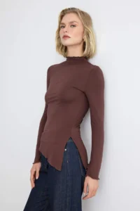 TRENDYOLMİLLA Brown Plain Fitted High Neck Asymmetric Viscose single jersey Knitting Blouse