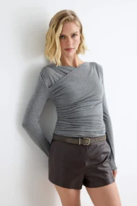 TRENDYOLMİLLA Anthracite Melange Plain Fitted Double breasted LONG Regular Viscose single jersey Knitting Blouse - Image 2