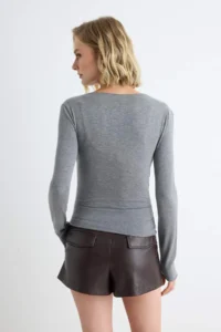 TRENDYOLMİLLA Anthracite Melange Plain Fitted Double breasted LONG Regular Viscose single jersey Knitting Blouse - Image 4