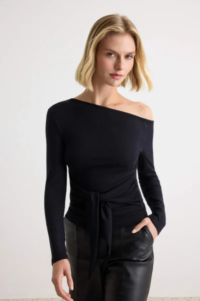 TWOAW27BZ00103-BLACK_1