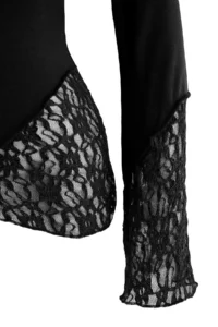 TRENDYOLMİLLA Black Plain Fitted Boat Neck Spanish Arm Lace Detailed Soft Flexible Knitting Blouse - Image 6