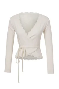 TRENDYOLMİLLA Ecru Plain Fitted Double breasted Lace Detailed Crop Soft Knitting Blouse - Image 6