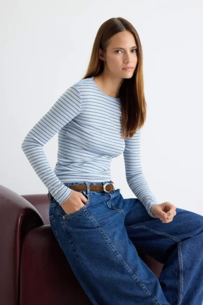 TWOAW27BZ00149-BLUE_1