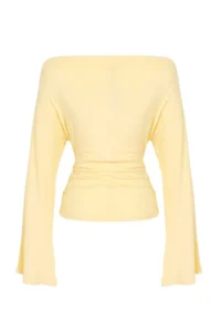 TRENDYOLMİLLA Yellow Plain Fitted Boat Neck Bat Arm Viscose Rib Knitting Blouse - Image 6