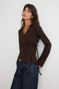 TRENDYOLMİLLA Brown Plain Fitted Double breasted Standard Long Sleeve interlock Knitting Blouse