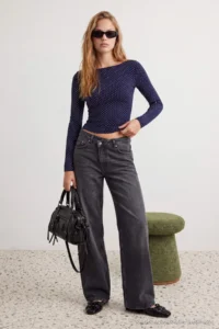 TRENDYOLMİLLA NAVY BLUE Polka Dot Fitted Boat Neck Lycra Combed cotton single jersey Knitting Blouse - Image 2