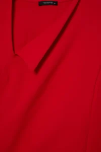 TRENDYOLMİLLA Red eyelet Detailed Weaving Blouse - Image 4