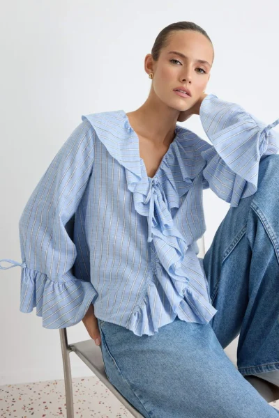 TWOAW27BZ00268-BLUE_1