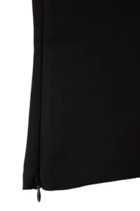 TRENDYOLMİLLA Black Accessory Kapama Detailed DokumaBluz - Image 7
