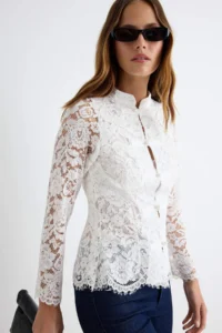TRENDYOLMİLLA WHITE Ornate buttoned Weaving Lace Blouse - Image 2