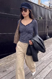 TRENDYOLMİLLA NAVY BLUE Striped Fitted Lace Detailed buttoned Knitting Blouse - Image 3