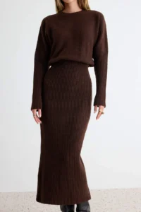 TRENDYOLMİLLA Brown Wide Pattern Maxi Length Knit Dress - Image 3