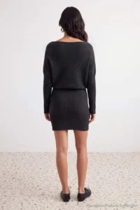 TRENDYOLMİLLA Black Boat Neck Drop Sleeve Mini Length Knit Dress - Image 4