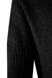 TRENDYOLMİLLA Black Boat Neck Drop Sleeve Mini Length Knit Dress - Image 9