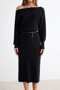 TRENDYOLMİLLA Black bodycone Arched Boat Neck LONG Knit Dress - Image 3