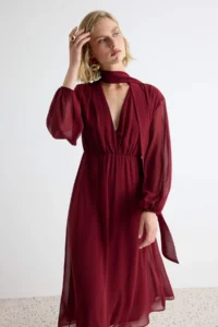 TRENDYOLMİLLA Burgundy Shawl Detailed A-Cut/Life Form Midi Weaving Siphon Dress - Image 3