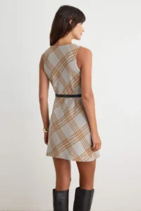 TRENDYOLMİLLA Beige Plaid / Checkered A-line Crew Neck Sleeveless Short / Mini Tweed Knitting Dress - Image 4