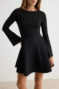 TRENDYOLMİLLA Black skater/Belden Flared Short / Mini interlock Knitting Dress - Image 3