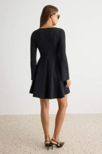 TRENDYOLMİLLA Black skater/Belden Flared Short / Mini interlock Knitting Dress - Image 4
