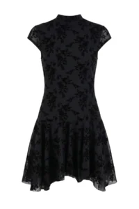 TRENDYOLMİLLA Black Plain skater/Belden Flared Keyhole Collar Mini Tulle Lined Knitting Dress - Image 9