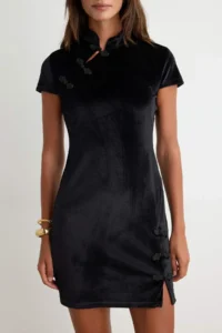 TRENDYOLMİLLA Black China Button Detailed bodycon/Fitting Short / Mini Velvet Knitting Dress - Image 4