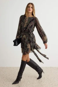 TRENDYOLMİLLA Khaki skater/Belden Flared Boat Neck Flower Printed Short / Mini Lined Knitting Dress