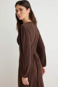 TRENDYOLMİLLA Brown A-Cut/Life Form V-neck Balloon Sleeve Midi Flexible Knitting Dress - Image 5