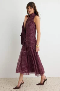 TRENDYOLMİLLA Burgundy skater/Belden Flared Polka Dot High Neck Sleeveless Maxi Lined Knitting Dress - Image 2