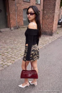 TRENDYOLMİLLA Khaki Camo Patterned Mini Skirt - Image 3