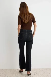 TRENDYOLMİLLA Black Ekstra Flexible High Waist Bilek Length Crop Flare jeans - Image 4