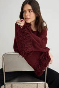 TRENDYOLMİLLA Burgundy Soft textured Sleeve Tip Tassel Detailed Crop Knitwear Poncho Sweater - Image 2