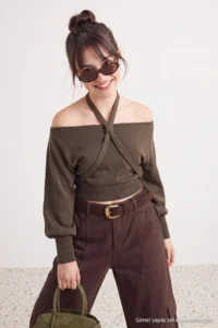 TRENDYOLMİLLA Khaki Soft textured Special Thread Collar Detailed Knitwear Sweater - Image 2