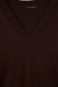 TRENDYOLMİLLA Wardrobe Essentials Brown Cashmere V-neck Drop Sleeve Knitwear Sweater - Image 3