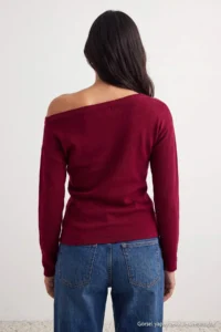 TRENDYOLMİLLA Burgundy Soft textured Boat Neck Side Shirred Knitwear Sweater - Image 5