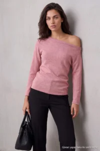 TRENDYOLMİLLA PINK Soft textured Boat Neck Side Shirred Knitwear Sweater