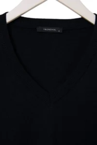 TRENDYOLMİLLA NAVY BLUE Wardrobe Essenstials Stone 100% Wool V-neck Basic Knitwear Sweater - Image 2