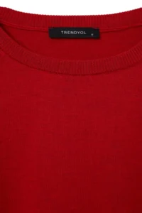 TRENDYOLMİLLA Wardrobe Essentials Red 100% Wool Crew Neck Basic Knitwear Sweater - Image 2