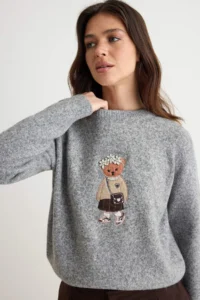 TRENDYOLMİLLA Gray Soft textured Bear Embroidered Stone embroidered Knitwear Sweater