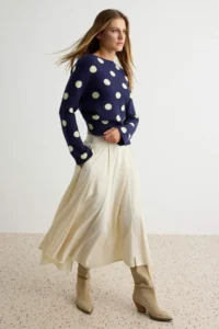TRENDYOLMİLLA NAVY BLUE Puantiye Patterned Knitwear Sweater - Image 2