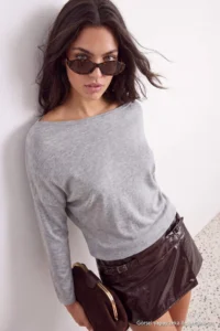 TRENDYOLMİLLA Gray Premium Thread/Special Thread Boat Neck Fitted Knitwear Sweater