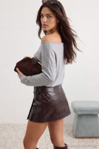 TRENDYOLMİLLA Gray Premium Thread/Special Thread Boat Neck Fitted Knitwear Sweater - Image 4