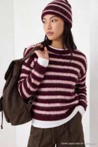 TRENDYOLMİLLA Burgundy Striped Oversized Crew Neck Soft Beret Knitwear Sweater - Image 4