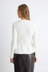 TRENDYOLMİLLA Ecru Soft textured Crew Neck peplum Waist Fitted Knitwear Sweater - Image 4