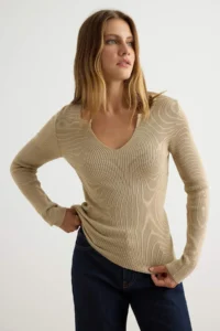 TRENDYOLMİLLA More Sustainable Beige Wacky Collar Basic Knitwear Sweater