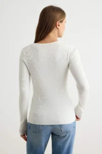 TRENDYOLMİLLA More Sustainable Ecru Wacky Collar Basic Knitwear Sweater - Image 4