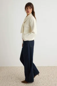 TRENDYOLMİLLA Ecru Pearl and removable Shawl Detailed Soft textured Knitwear Sweater - Image 2
