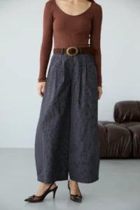 TRENDYOLMİLLA Brown Checkered Arched Balloon Pants - Image 3