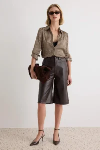 TRENDYOLMİLLA Brown Plain Pipe Both Capri Faux Leather Knitting Shorts & Bermuda